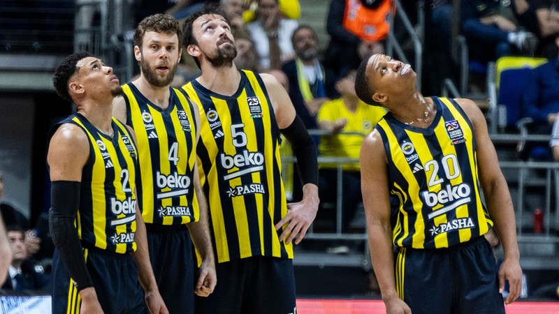 THY Avrupa Ligi'nde Fenerbahçe, play-off'a bir galibiyet uzakta