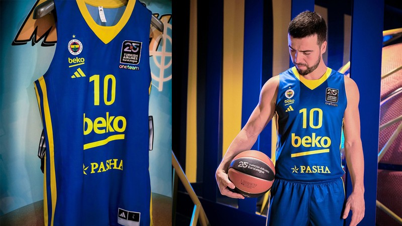 Fenerbahçe yeni formasını duyurdu