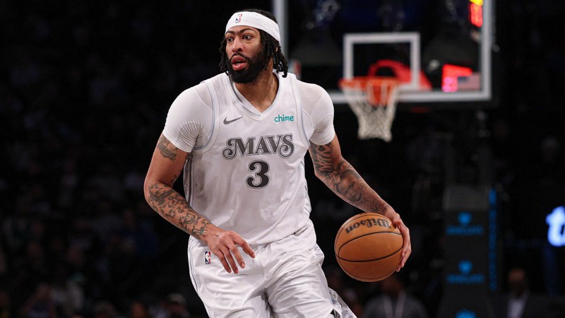 Dallas Mavericks Anthony Davis'siz olmuyor! 27 dakikada 12 sayı 6 ribaund