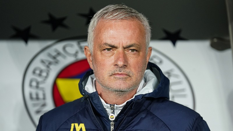 Fenerbahçe-Trabzonspor maçı Mourinho'nun kaderini tayin edecek