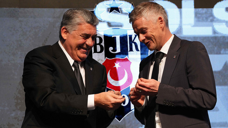 Serdal Adalı yeni sezona üç transferle giriyor! Solskjer onay verince transfer görüşmeleri başladı