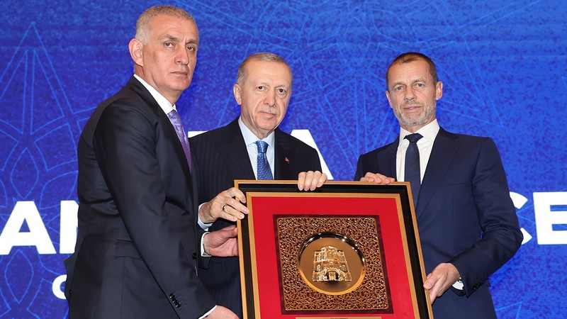 Aleksandar Ceferin: Türk kulüplerinin de finale gelmesi gerekiyor