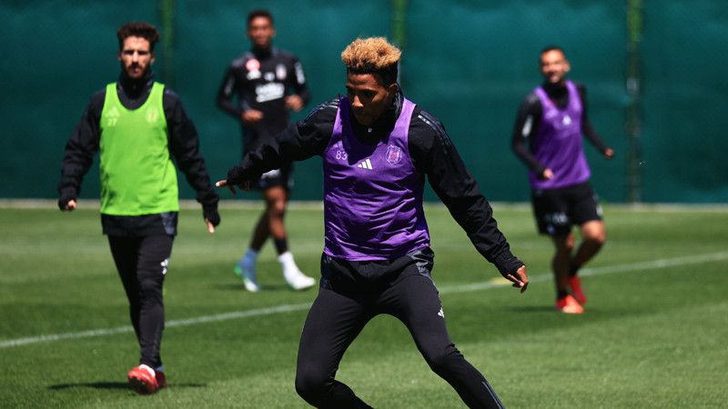 Beşiktaş derbi hazırlıklarını 2 eksik ile devam etti!