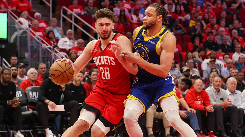 Alperen Şengün, Warriors'a karşı "triple-double"ın kıyısından döndü! Houston seriye tutundu