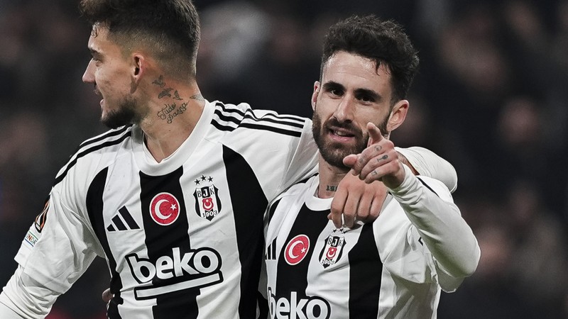 Quaresma, Mario Gomez, Demba Ba... Rafa Silva 4 gol daha atarsa...