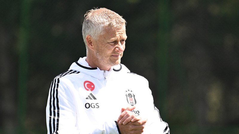 Ole Gunnar Solskjaer'den derbi öncesi uyarı: Kafası rahat olan, futbolunu rakibine kabul ettiren derbiyi kazanır