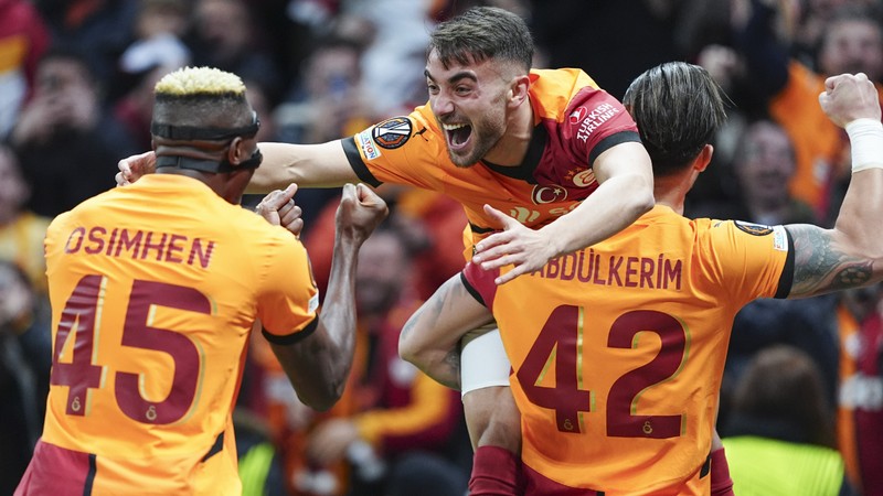 "Mayıslar Bizimdir" dediler iki kupa için geri sayıma geçtiler