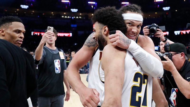 NBA play-off'larında Nuggets, Thunder'ı son saniyelerde gelen basketle mağlup etti