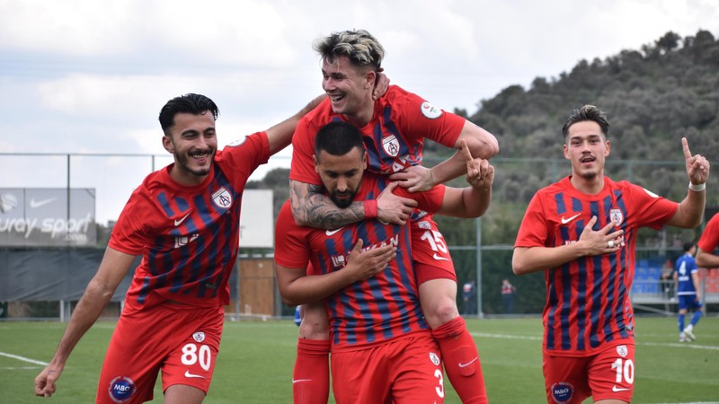 Altınordu 1. Lig'e dönmek için play-off sınavına çıkıyor