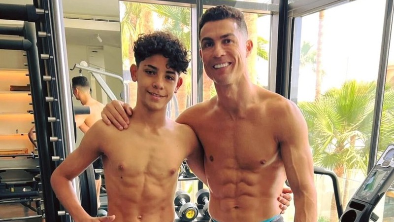Cristiano Ronaldo'nun oğlu milli takıma davet edildi