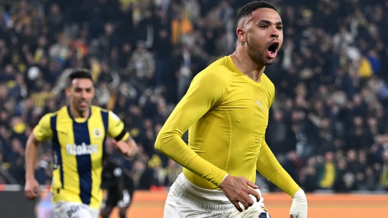Fenerbahçe En Nesyri'yi Al-Ittifaq'a gönderiyor