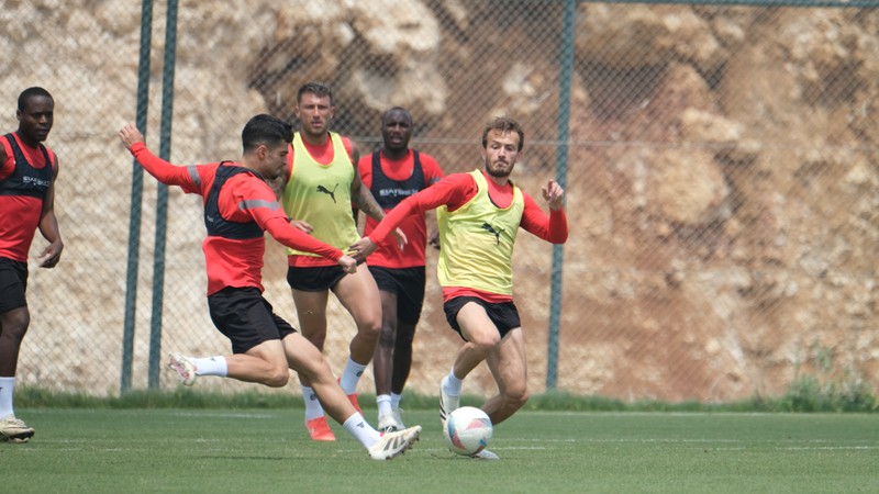 Hatayspor'un Göztepe maçı hazırlıkları sürüyor