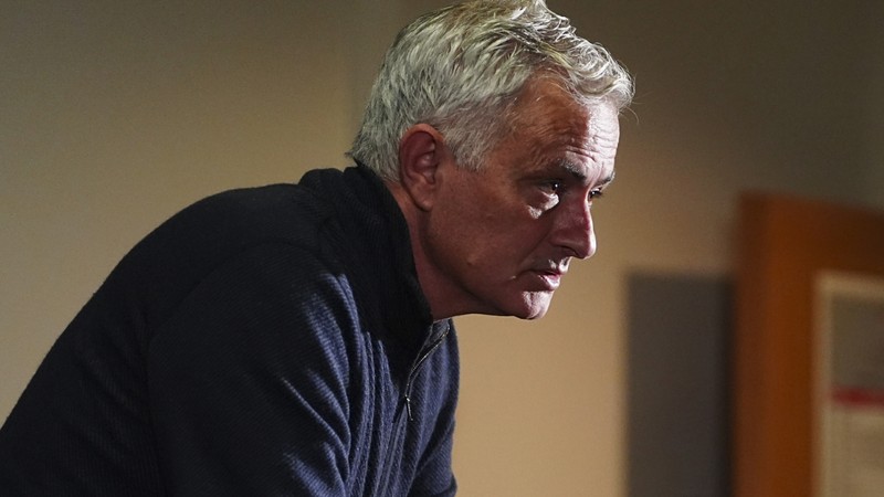 Jose Mourinho'nun Fenerbahçe'den alacağı tazminat belli oldu! Yardımcılarıyla birlikte...