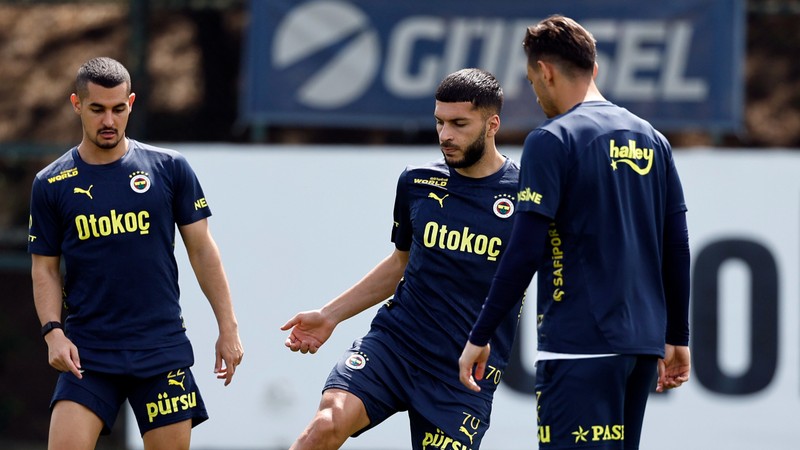 Fenerbahçe'nin Başakşehir maçı hazırlıkları tamamlandı