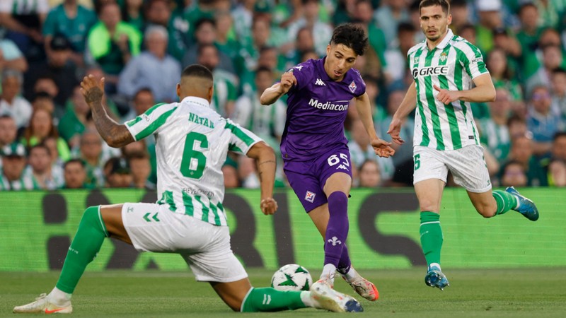CANLI YAYIN | Fiorentina - Real Betis (Konferans Ligi)