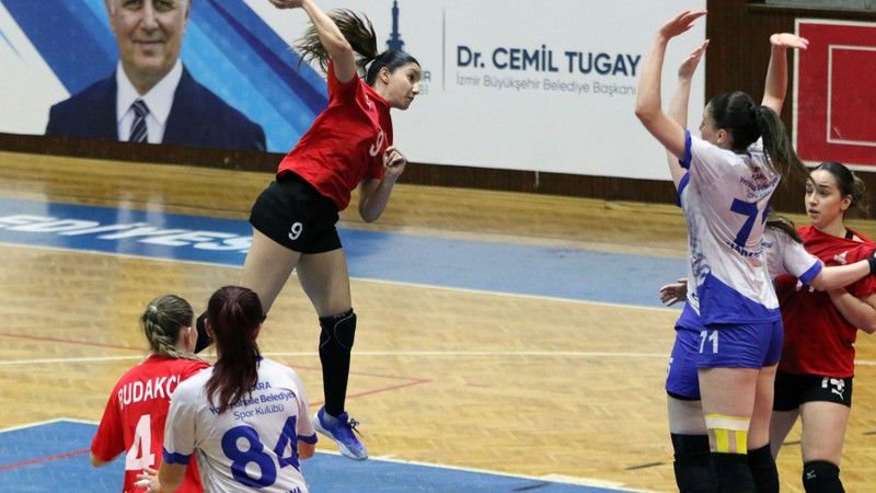 Yenimahalle Belediyespor, İzmir Büyükşehir Belediyespor'u 41-37 yendi