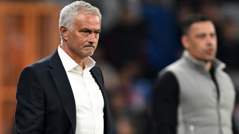 Jose Mourinho rekor kırdı! 33 maçta 31 kez farkı kadro
