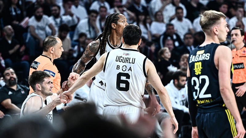 Beşiktaş'tan Fenerbahçe'ye 10 sayı fark