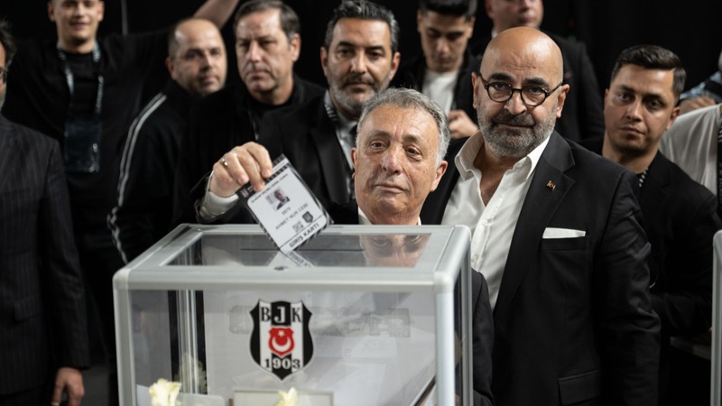 Ahmet Nur Çebi: "Çürük yumurtaları ayıklamadığımız müddetçe..."
