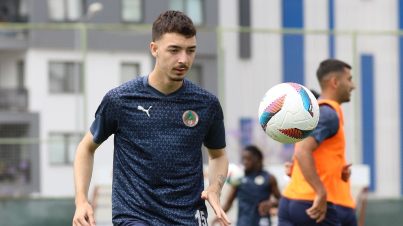 Alanyaspor'un Beşiktaş maçı hazırlıkları devam etti