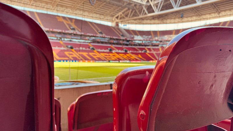 Galatasaray'dan 2.3 milyon TL'lik loca-kombine geliri