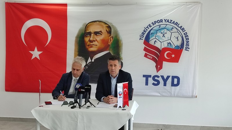 Hüseyin Eroğlu: Bizim yerimiz Süper Lig’dir, bunu başardığımız için çok mutluyuz
