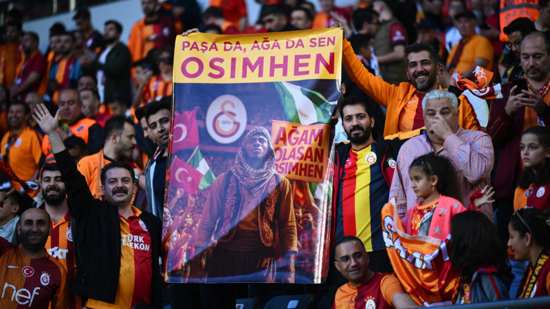 Gaziantep'te Osimhen için ses getiren pankartlar