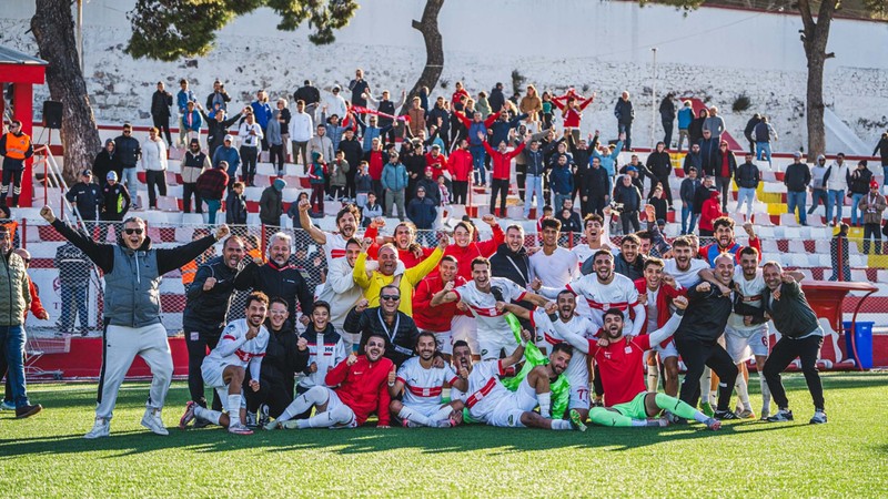 Şampiyonluğu Aliağa Futbol'a kaptıran Ayvalıkgücü avantaj peşinde
