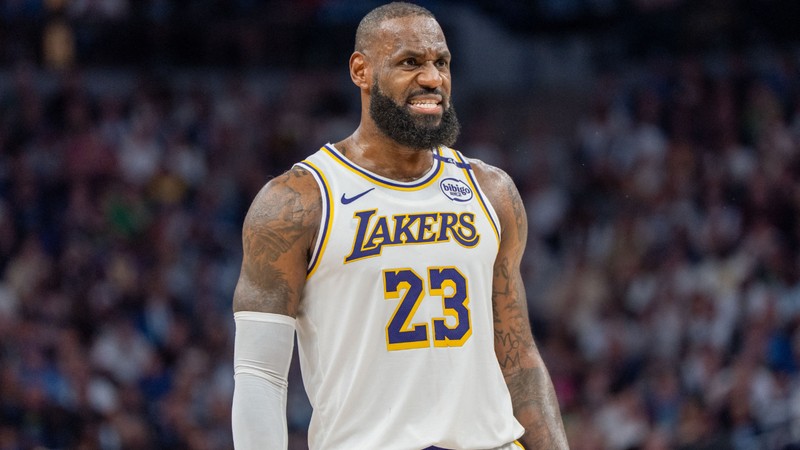 LeBron James'e Bronny yetmedi! Bryce ile beraber oynamak istiyor
