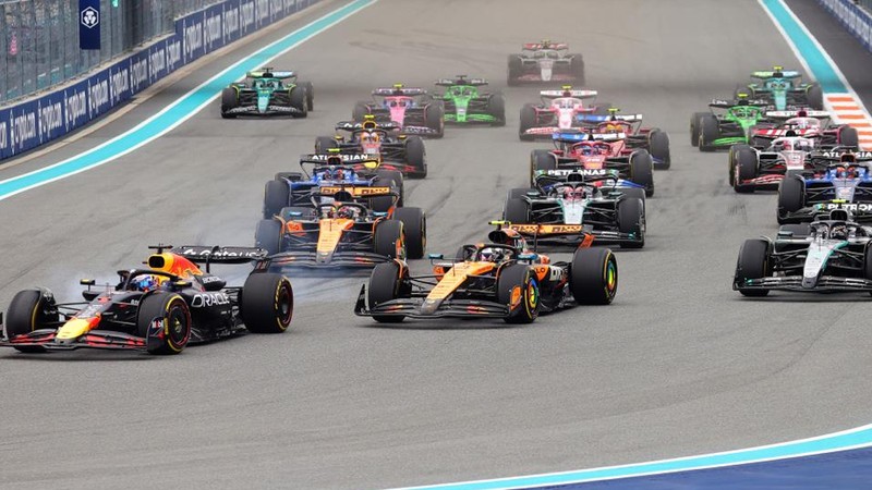 Formula 1'de Emilia Romagna Grand Prix'si heyecanı