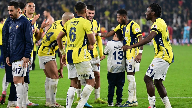 Fenerbahçe'de Maximin, Mert Hakan Yandaş, İsmail Yüksek ve Amrabat Eyüpspor maçında yok