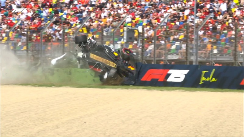 Yuki Tsunoda Imola GP'de korkuttu! Aracı paramparça oldu