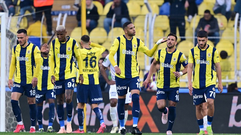 MAÇ ÖZETİ | Fenerbahçe kazandı, taraftar tepki gösterdi: 2-1