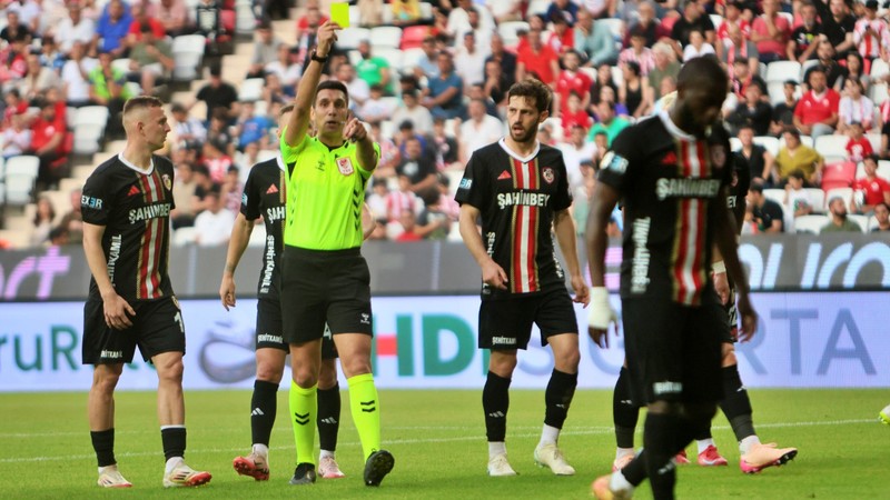 Antalyaspor ile berabere kalan Gaziantep FK 4 maç sonra puan aldı