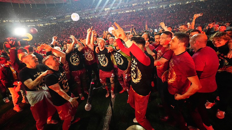 Şampiyon Galatasaray, kupasını pazar günü Yenikapı’da alacak