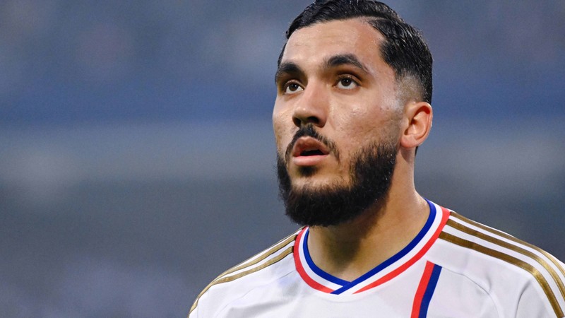 Lyon satış listesine koymuştu! Rayan Cherki için üç dev yarış halinde