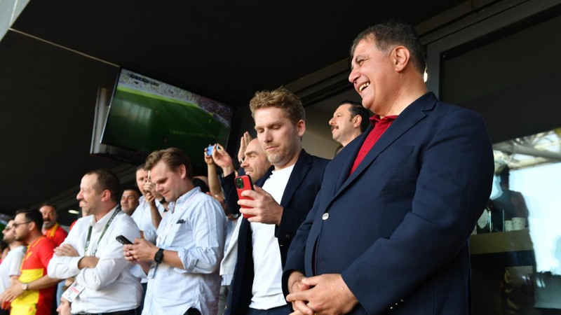 Rasmus Ankersen: Bizim büyük kulüplerden yaşını almış yıldız oyuncuları transfer eden tiplerden olmadığımızı biliyorsunuz