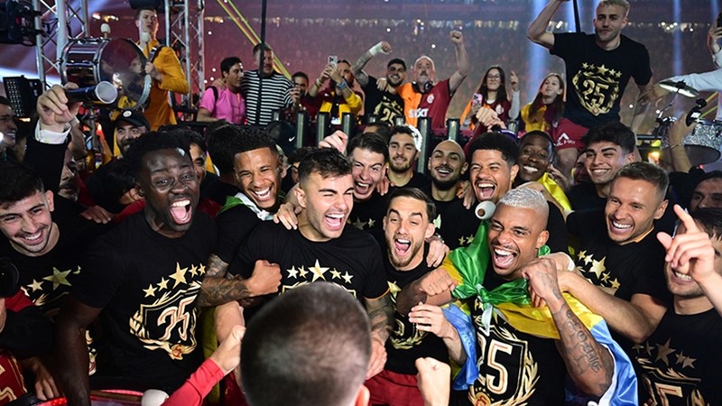 Galatasaray şampiyonluk kutlamaları ne zaman? Ücretli mi? GS şampiyonluk kutlamasında yer alacak sanatçılar...