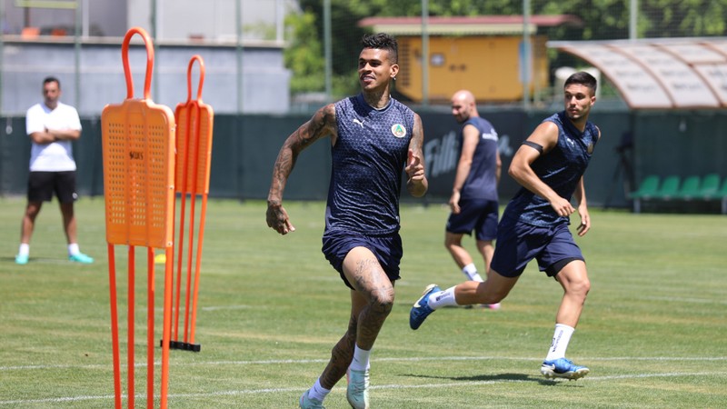 Alanyaspor'un Konyaspor maçı hazırlıkları sürüyor
