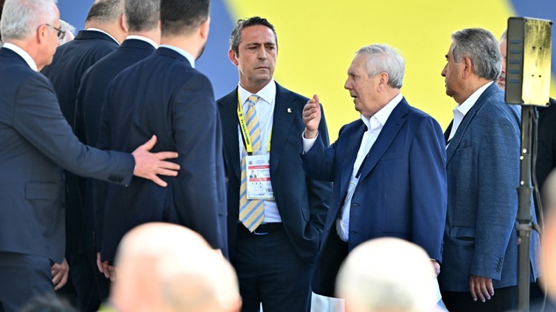 Ali Koç ile Aziz Yıldırım arasındaki konuşma ortaya çıktı! "Başkanlığını açıklayan adaylar..."