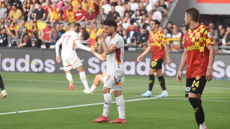 Dries Mertens'ten veda gibi sözler: Karar vermem gerekiyor