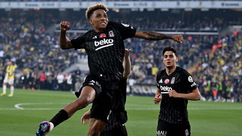 Serdal Adalı'dan Benfica'ya Gedson Fernandes teklifi