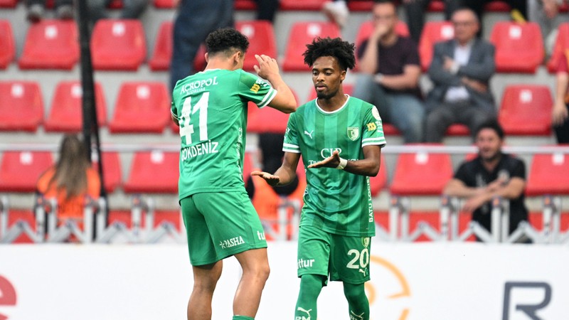 Süper Lig'de küme düşen son takım belli oldu