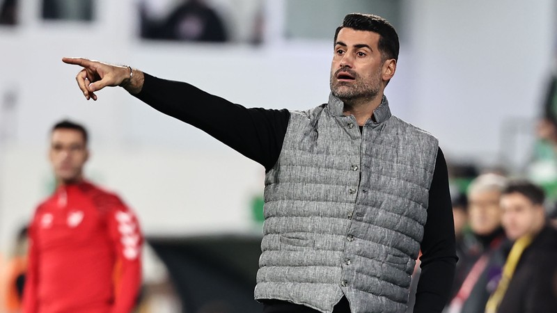 Volkan Demirel'den Fenerbahçe açıklaması: Her şeyin zamanı var!