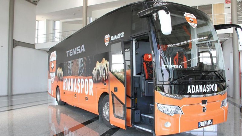 Borçlar nedeniyle Adanaspor’da kulüp otobüsü haczedildi
