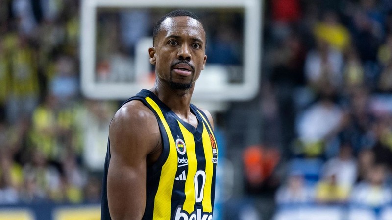 Fenerbahçe Beko'nun yıldız ismi Errick McCollum şampiyonluğu değerlendirdi