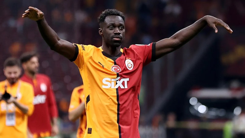 Galatasaray'da Davinson gelişmesi! Özbek maaşını iyileştirecek