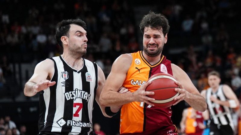 Play-off yarı finalinde Beşiktaş ile Anadolu Efes eşleşti