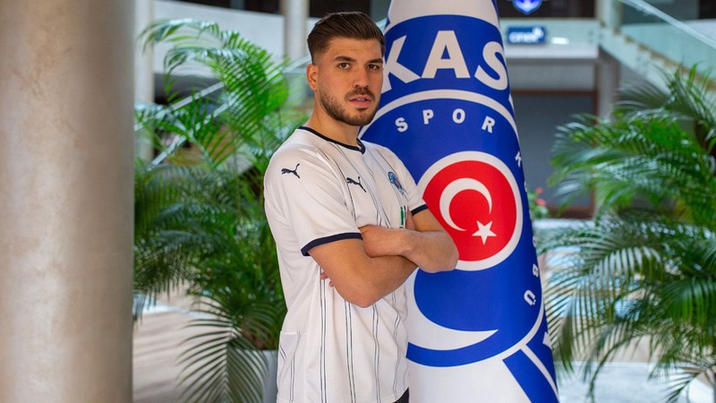 Kasımpaşa’da sözleşmesi bitecek olan Gökhan Gül’e 5 takım talip