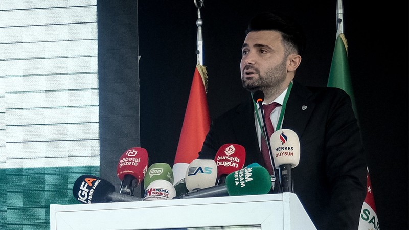 Bursaspor Başkanı Enes Çelik: Santrfor fiyatları kabul edilemez seviyede